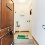 Apartment Accessible Groundfloor Near Station Ca' Rezzonico
