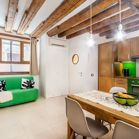 Apartment Accessible Groundfloor Near Station Ca' Rezzonico Venice